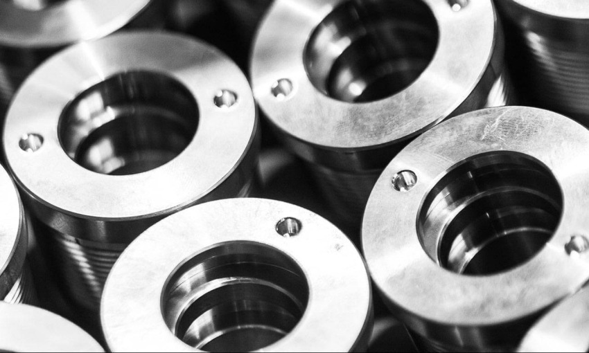 Valvole, flange e giunti in acciaio inox - Qualità Made in Italy
